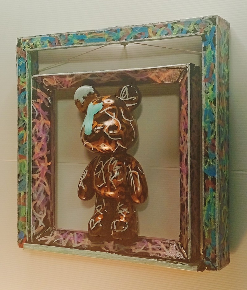Right view of 3D GRAFFITI BEARS
