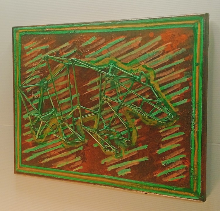 Right view of GREEN BEARZ