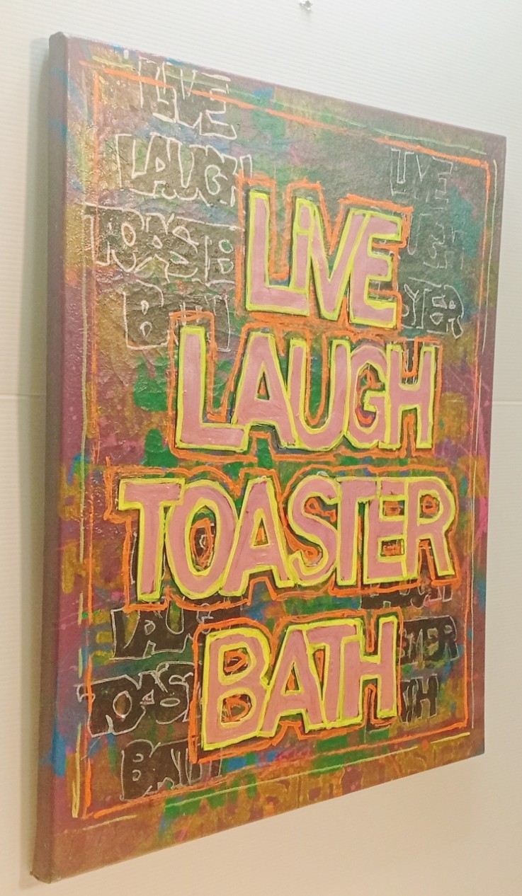 Left view of LIVE LAUGH TOASTER BATH V2