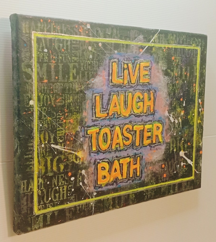 Left view of LIVE LAUGH TOASTER BATH V3