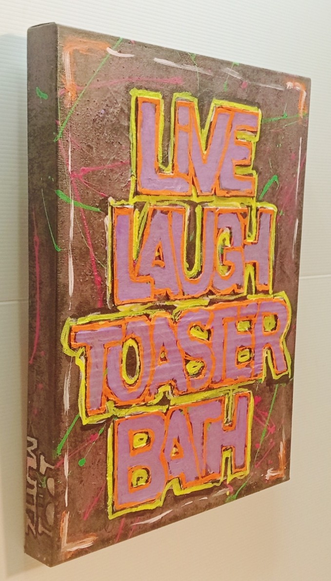 Left view of LIVE LAUGH TOASTER BATH V6