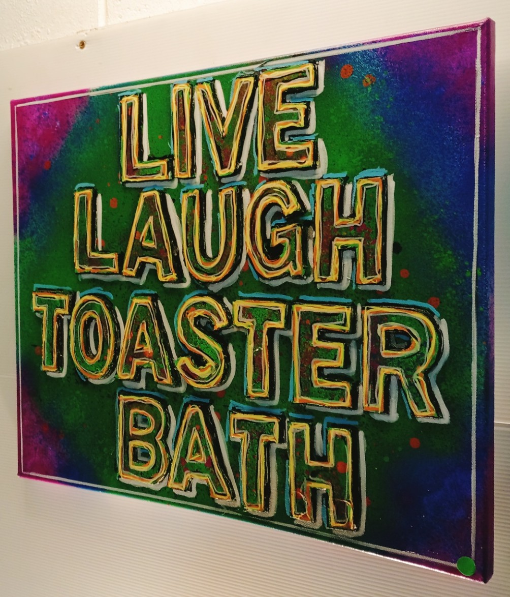 Right view of LIVE LAUGH TOASTER BATH V7